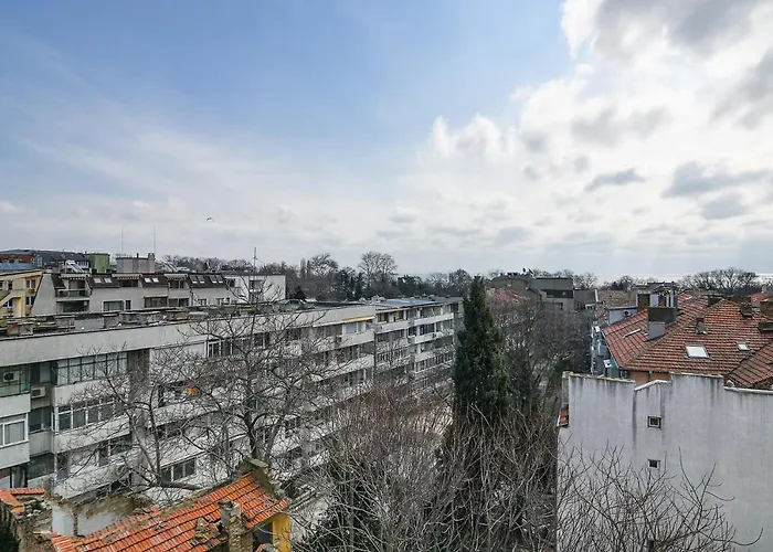 Budget Next To Sea Garden And Varna