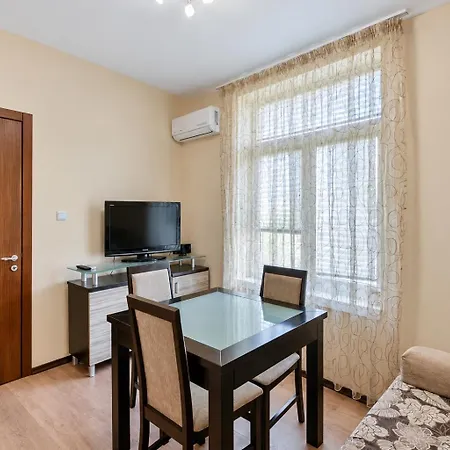 Budget Next To Sea Garden And Апартаменти *